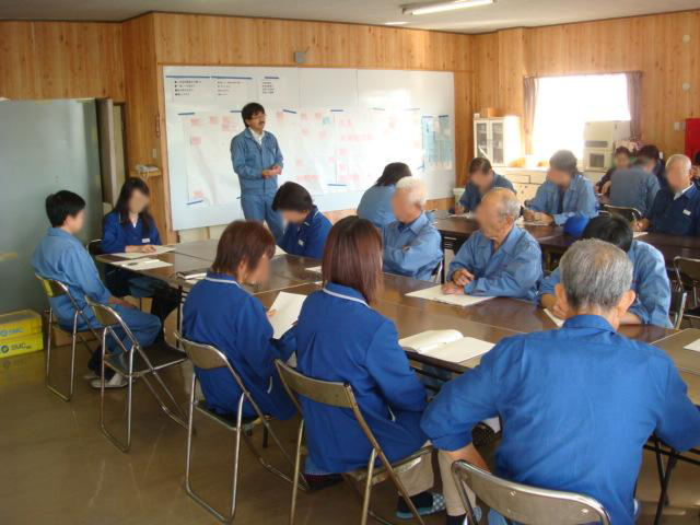 社内勉強会の様子1